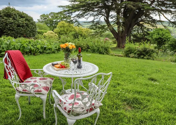 Aislaby Hall Holiday home *